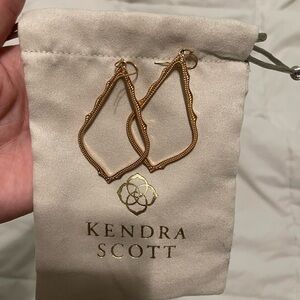 Sophee Drop Earrings in Rose Gold